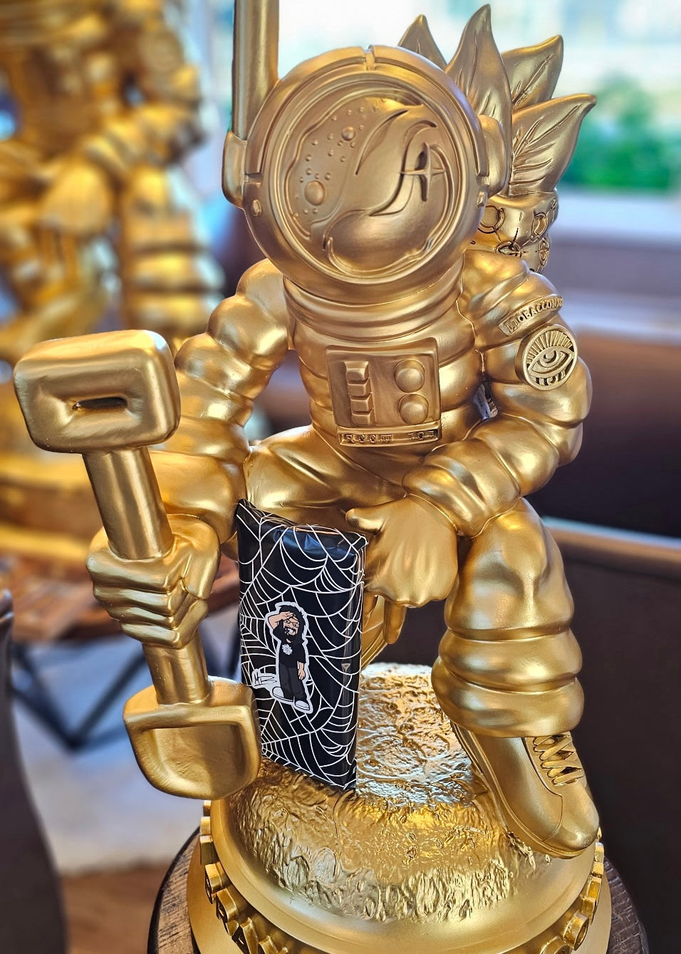 BOOOOOOOOFY BUNS *JT STATUE GIVEAWAY*