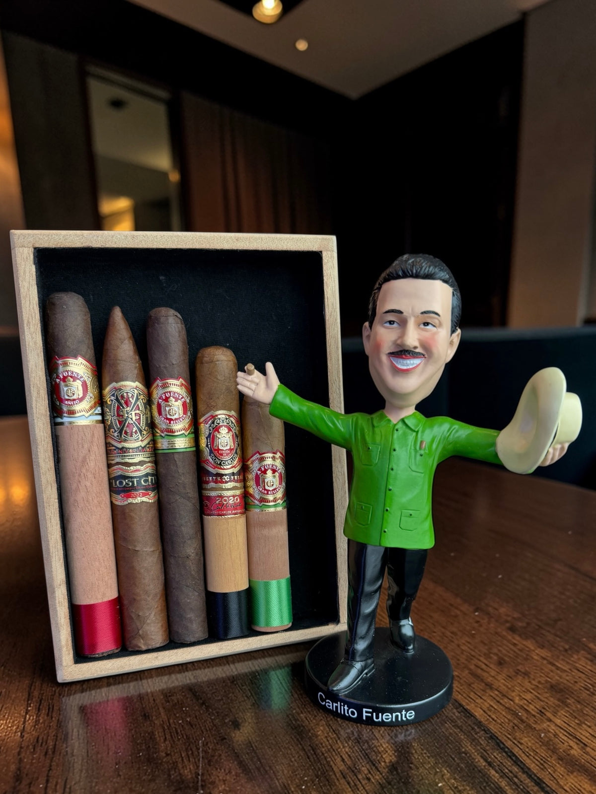 Fuente Friday Sampler *Green Carlito Bobble Head*