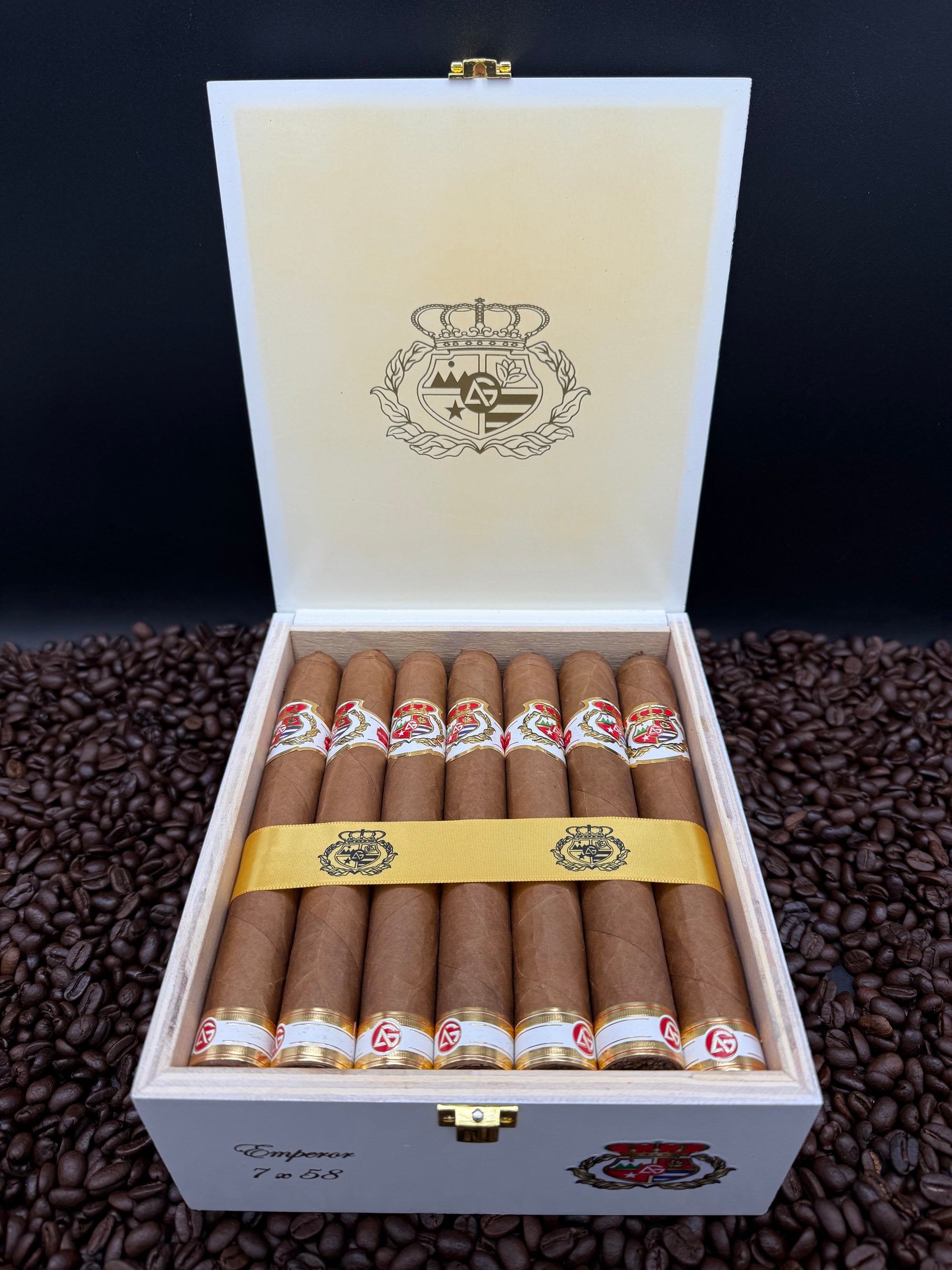 AG Cigars - Un Nuevo Reino Emperor