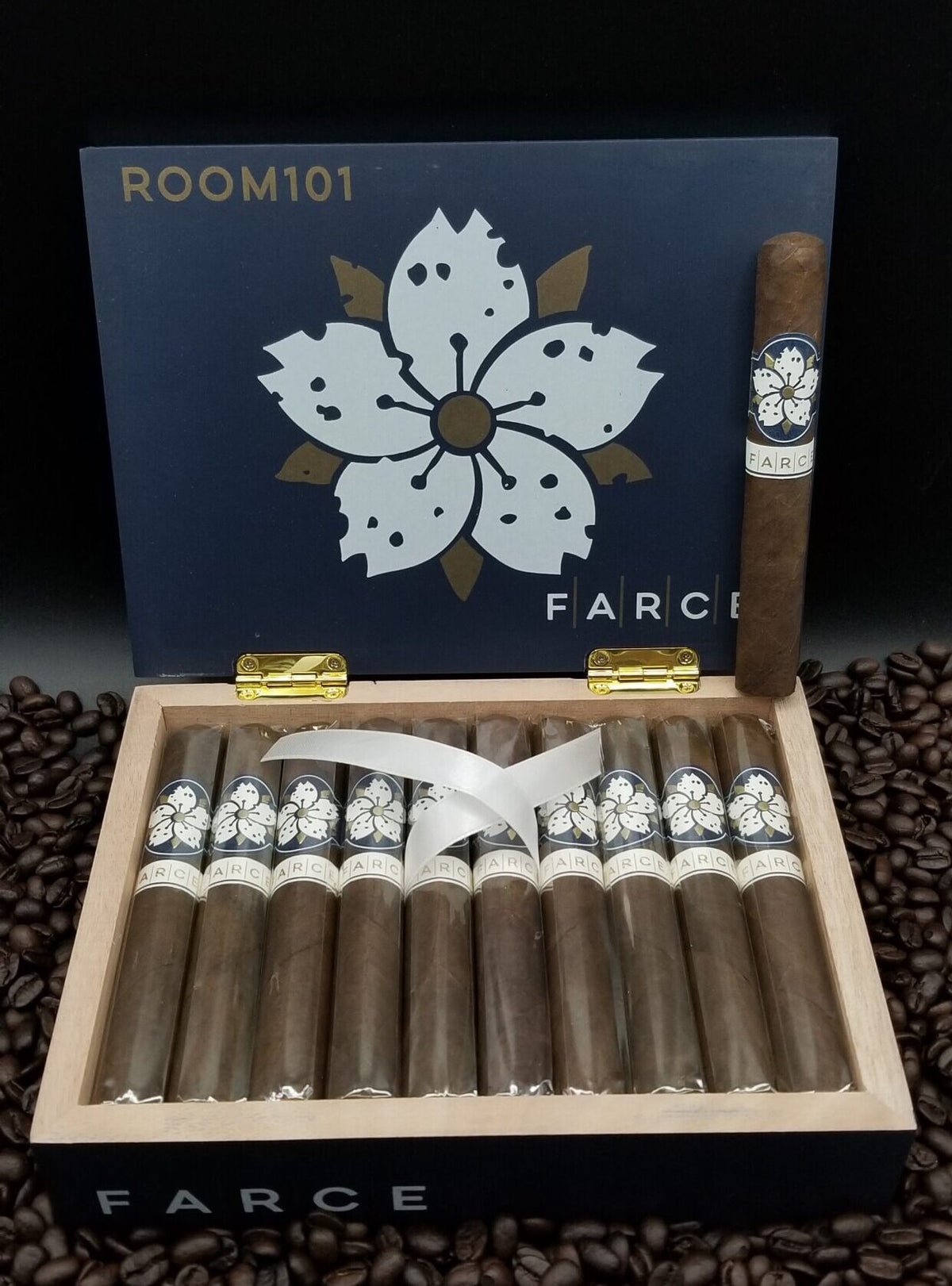 Room 101 Farce Maduro Toro cigars supplied by Sir Louis Cigars
