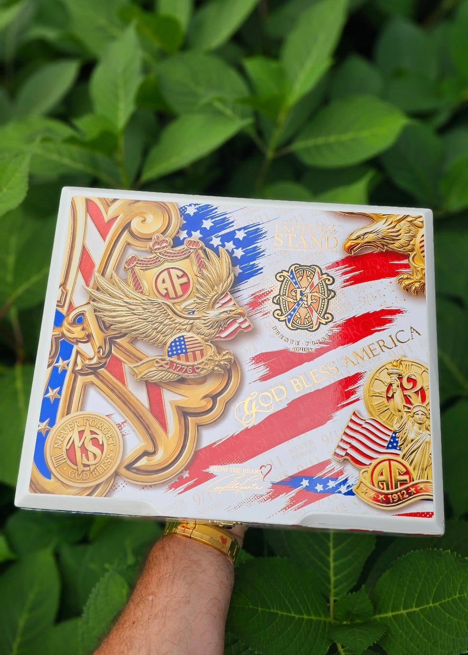 FUENTE SAMPLER **OPUSX REXILIENT GIVEAWAY**