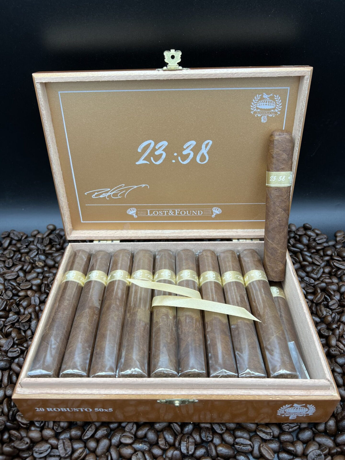 Lost &amp; Found 22 to Midnight Habano Robusto cigars supplied by Sir Louis Cigars