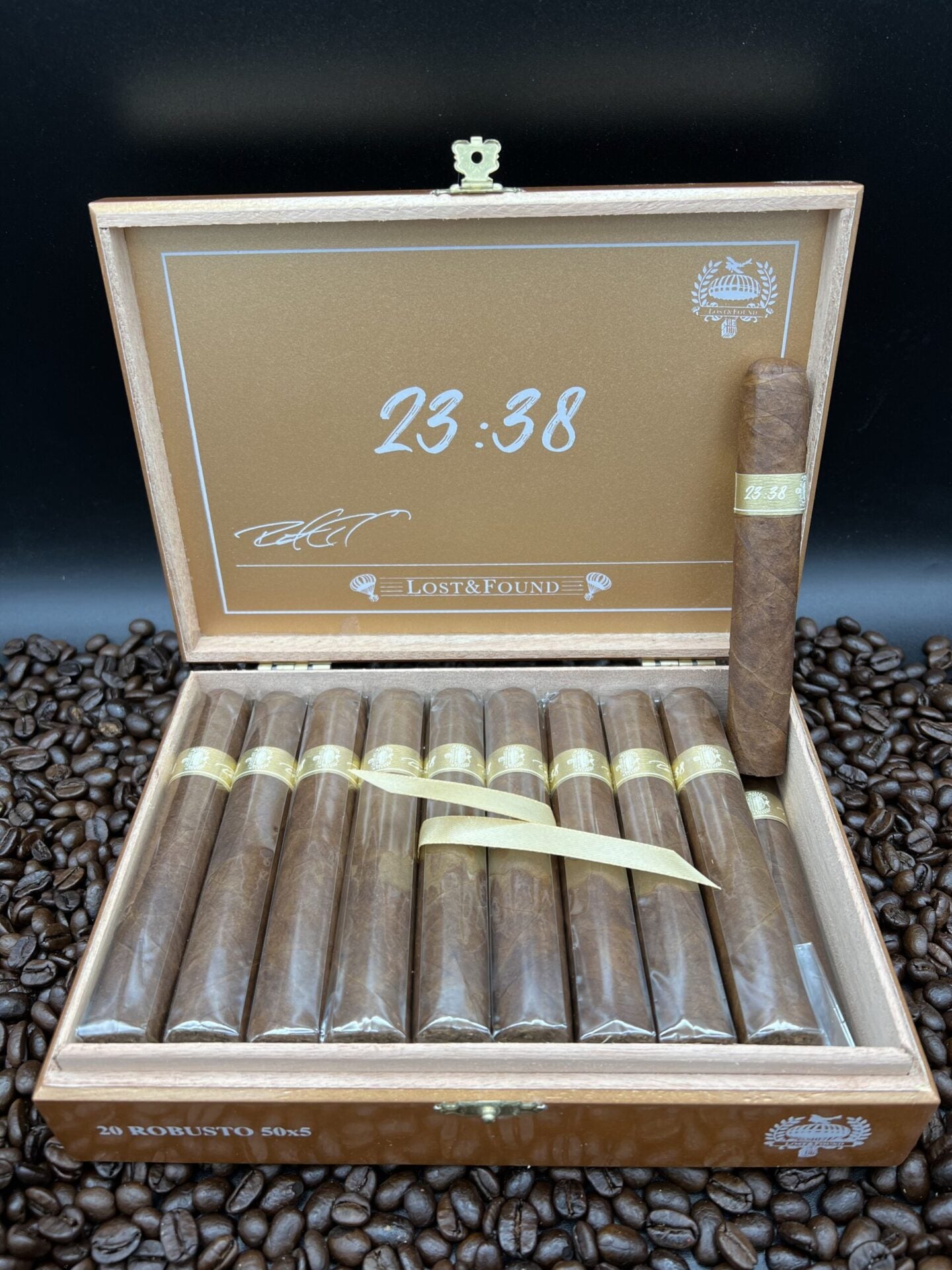 Lost & Found 22 to Midnight Habano Robusto cigars supplied by Sir Louis Cigars
