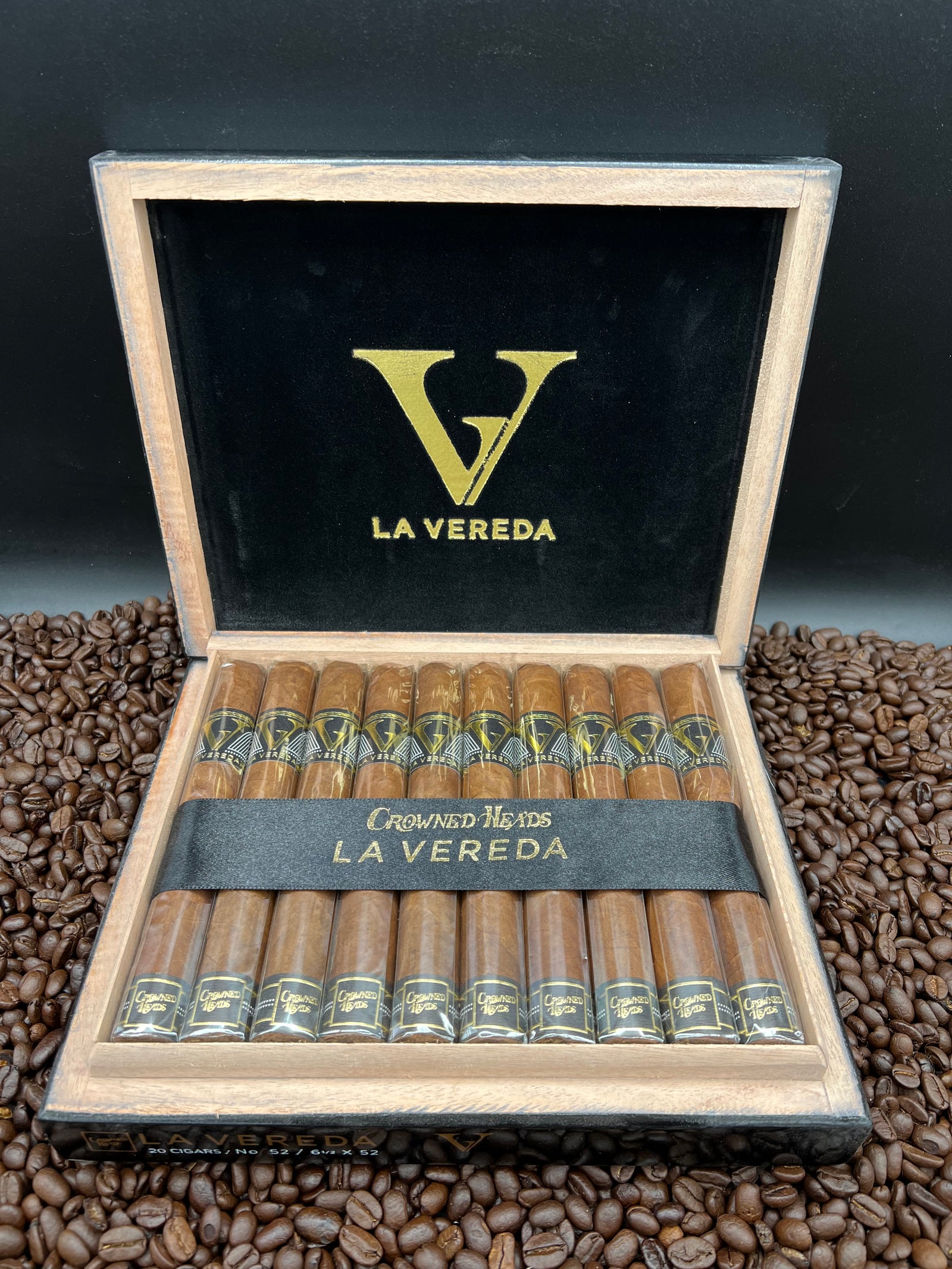 Crowned Heads - La Vereda No. 52