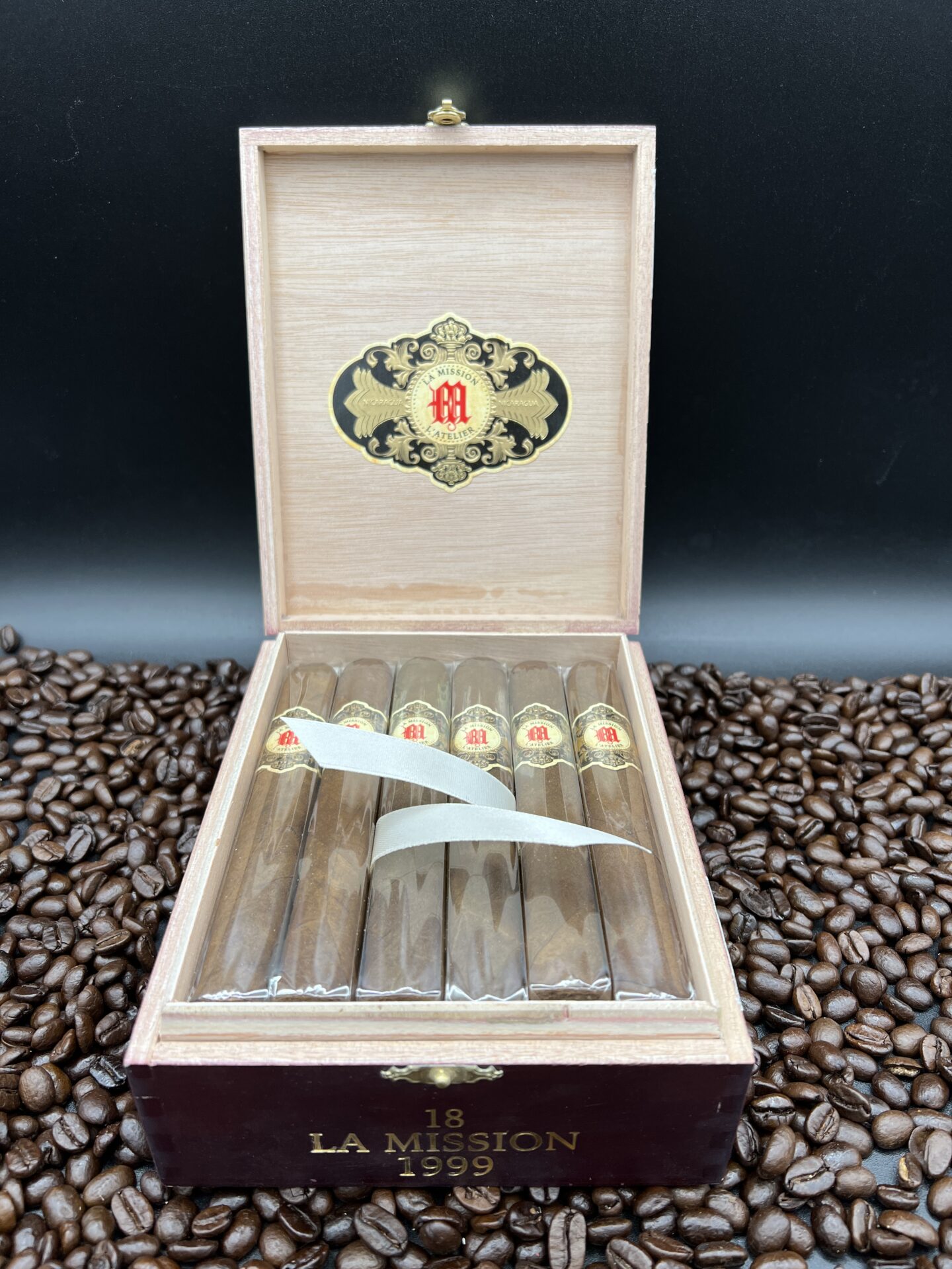 L'Atelier - La Mission 1989 cigars supplied by Sir Louis Cigars