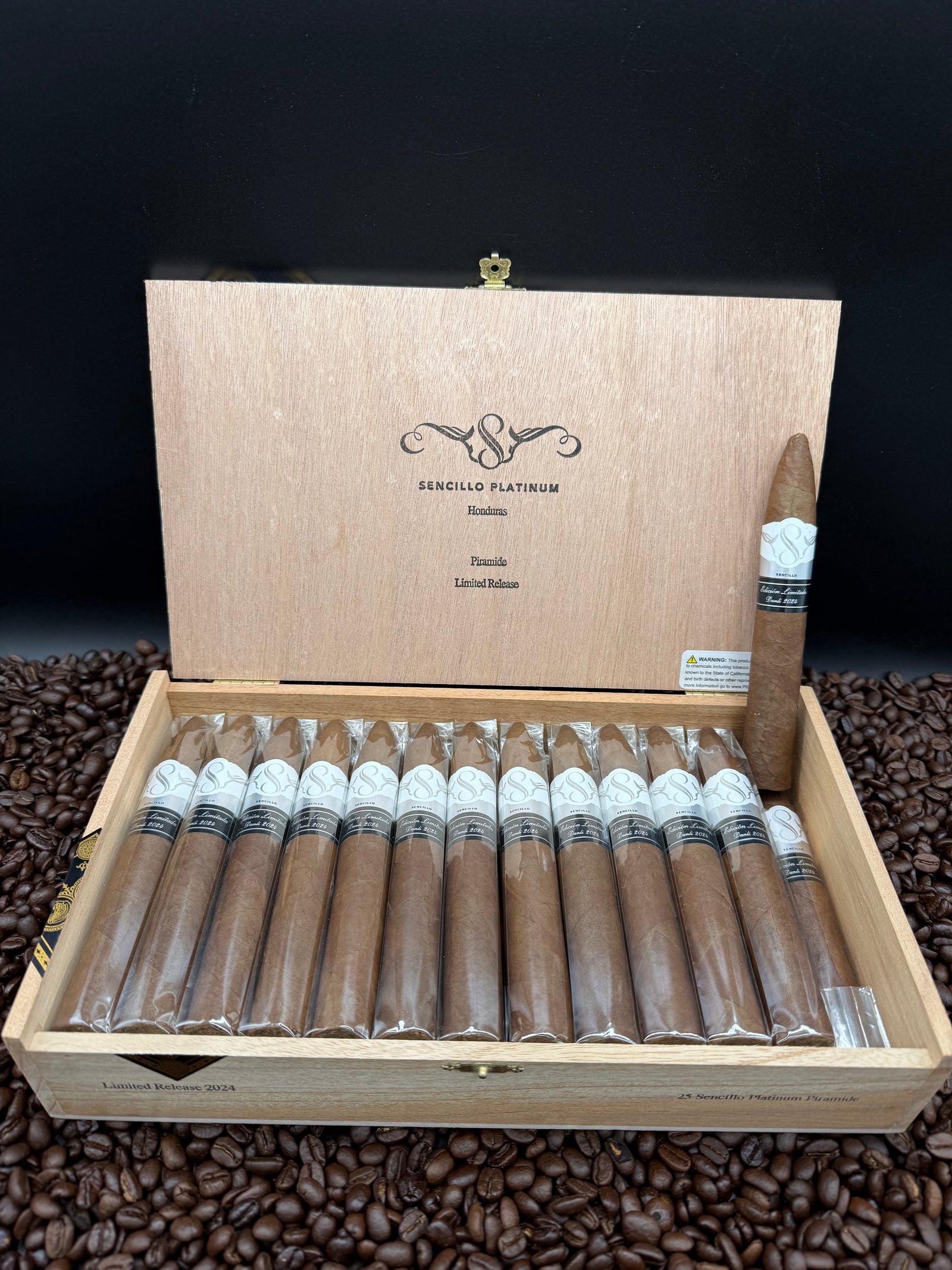 Sencillo - Platinum Piramide Limited Release