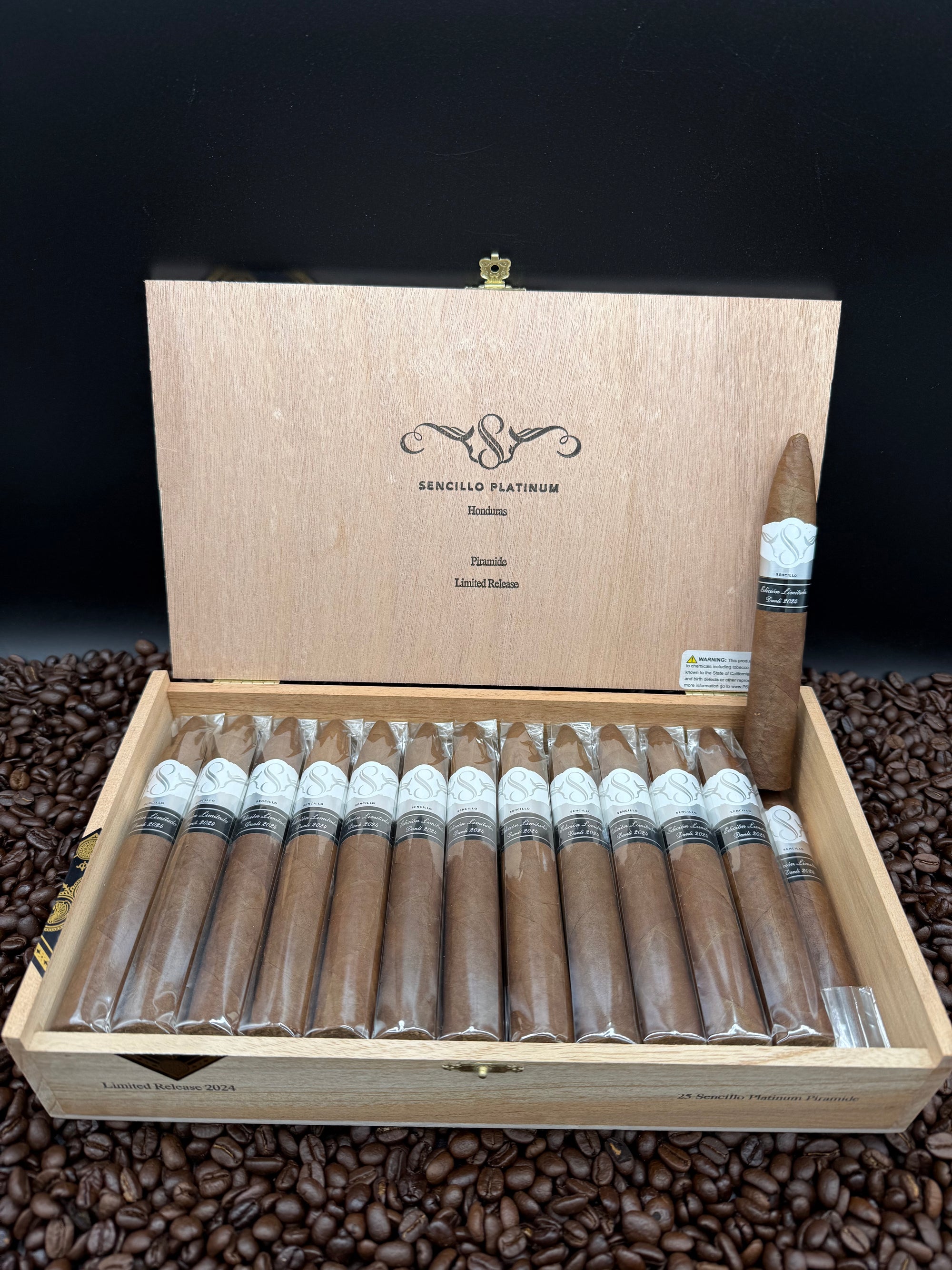 Sencillo - Platinum Piramide Limited Release