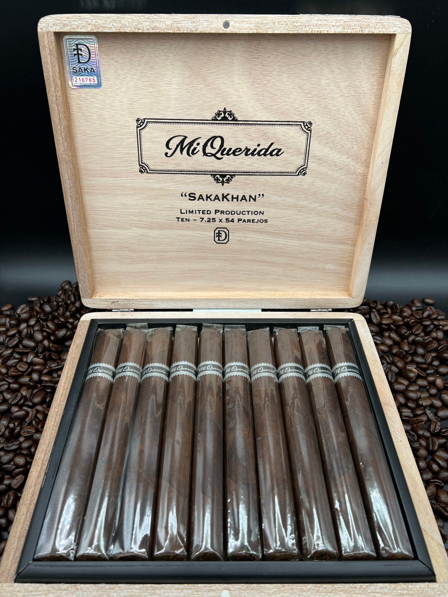 Dunbarton Tobacco & Trust - Mi Querida Black "SakaKhan" cigars supplied by Sir Louis Cigars