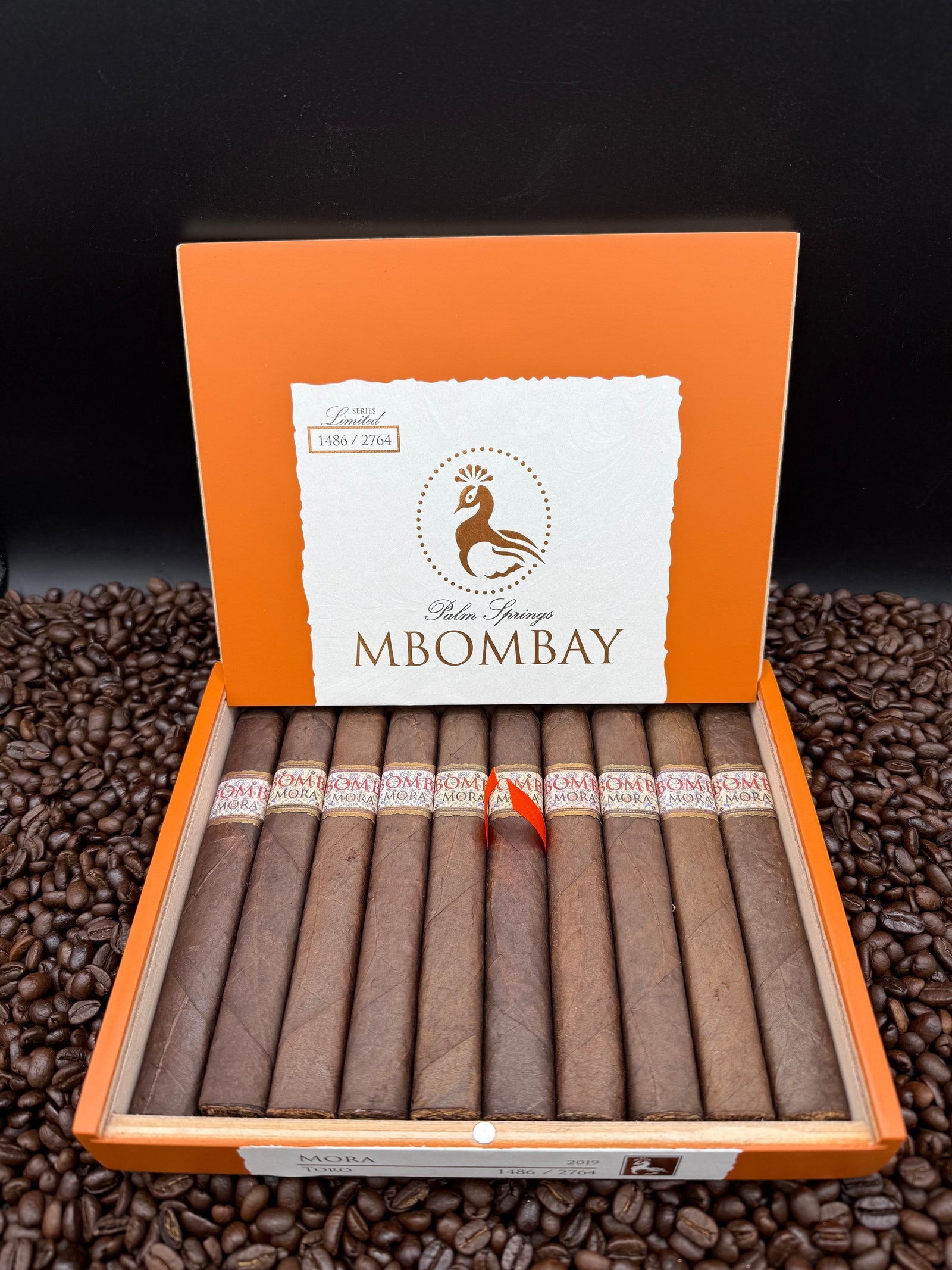 Mbombay - Mora Maduro Toro