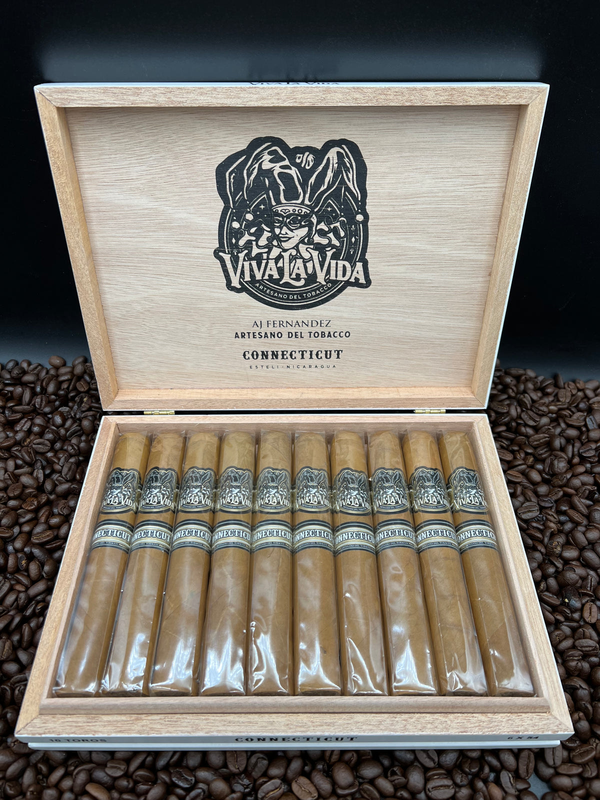 Artesano Del Tobacco - Viva La Vida Connecticut Toro