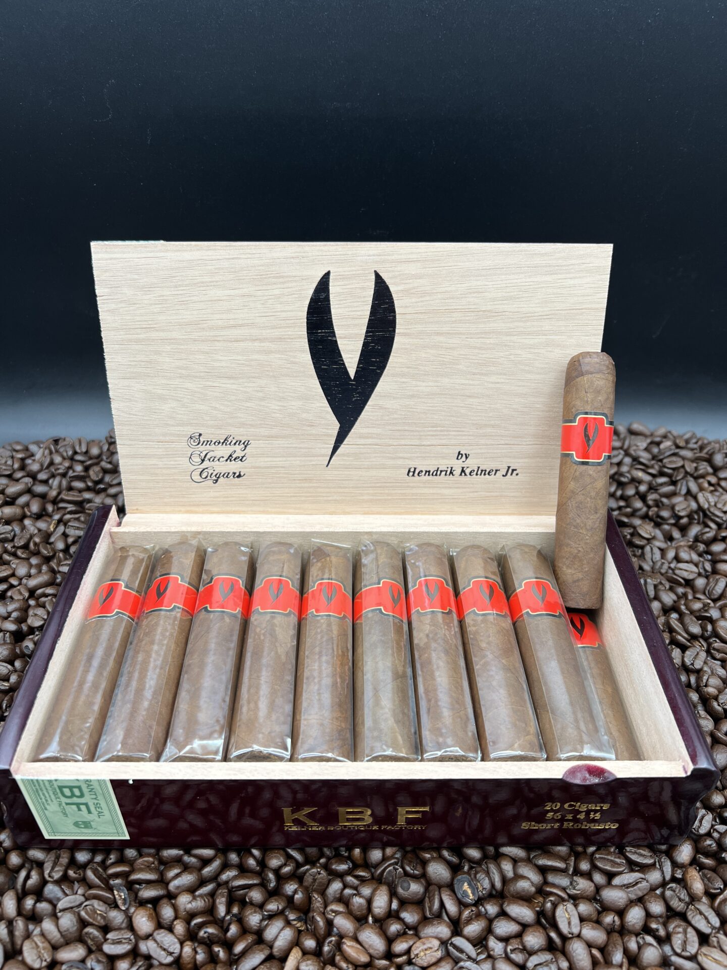 KBF - Smoking Jacket Classic Line Short Robusto cigars supplied by Sir Louis Cigars
