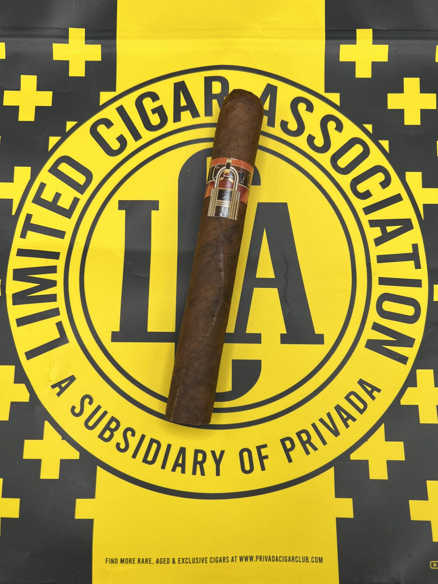 Privada - LCA Aganorsa Golden Locket cigars supplied by Sir Louis Cigars
