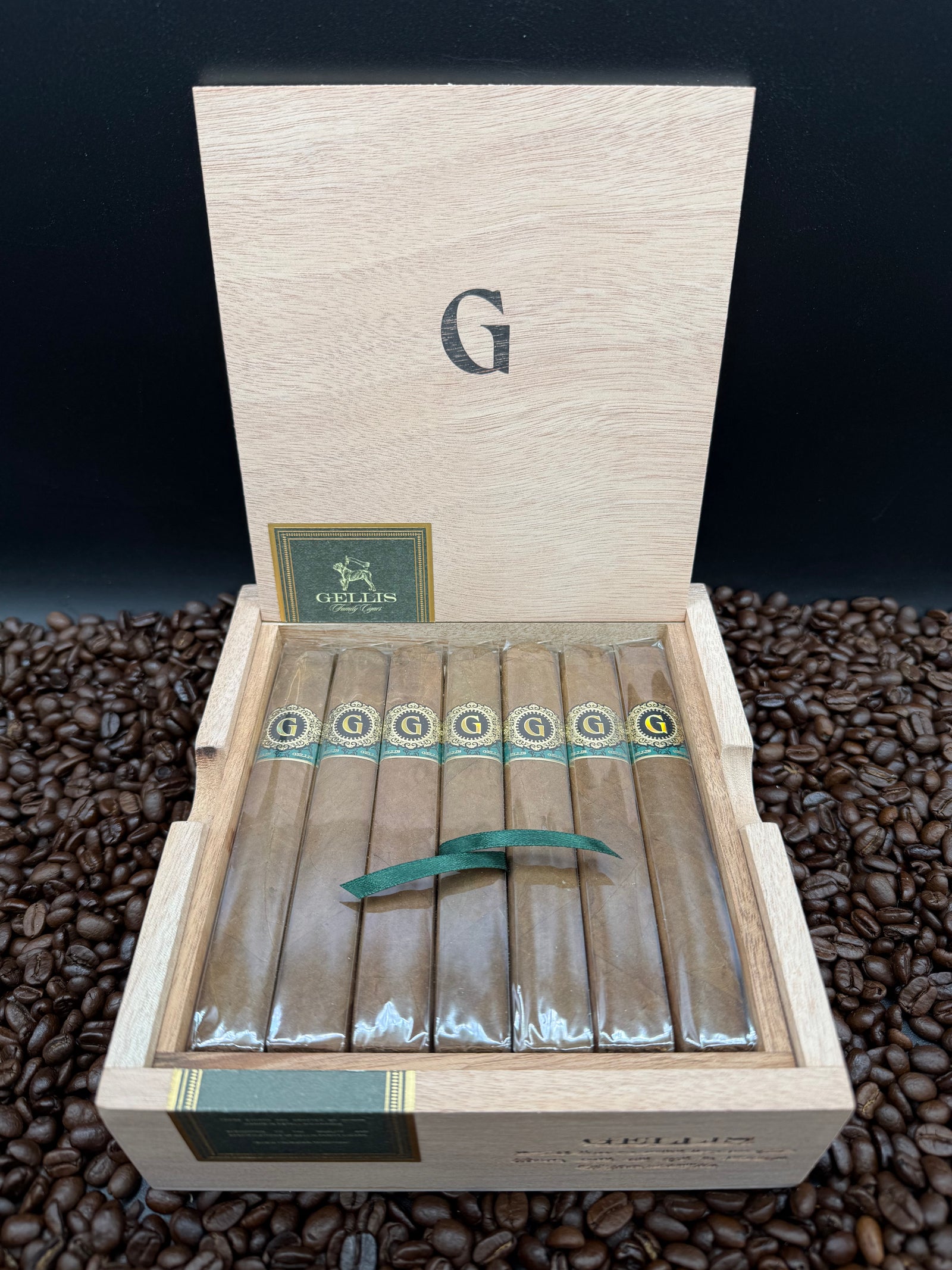 Gellis Family Cigars - Absolutos Toro