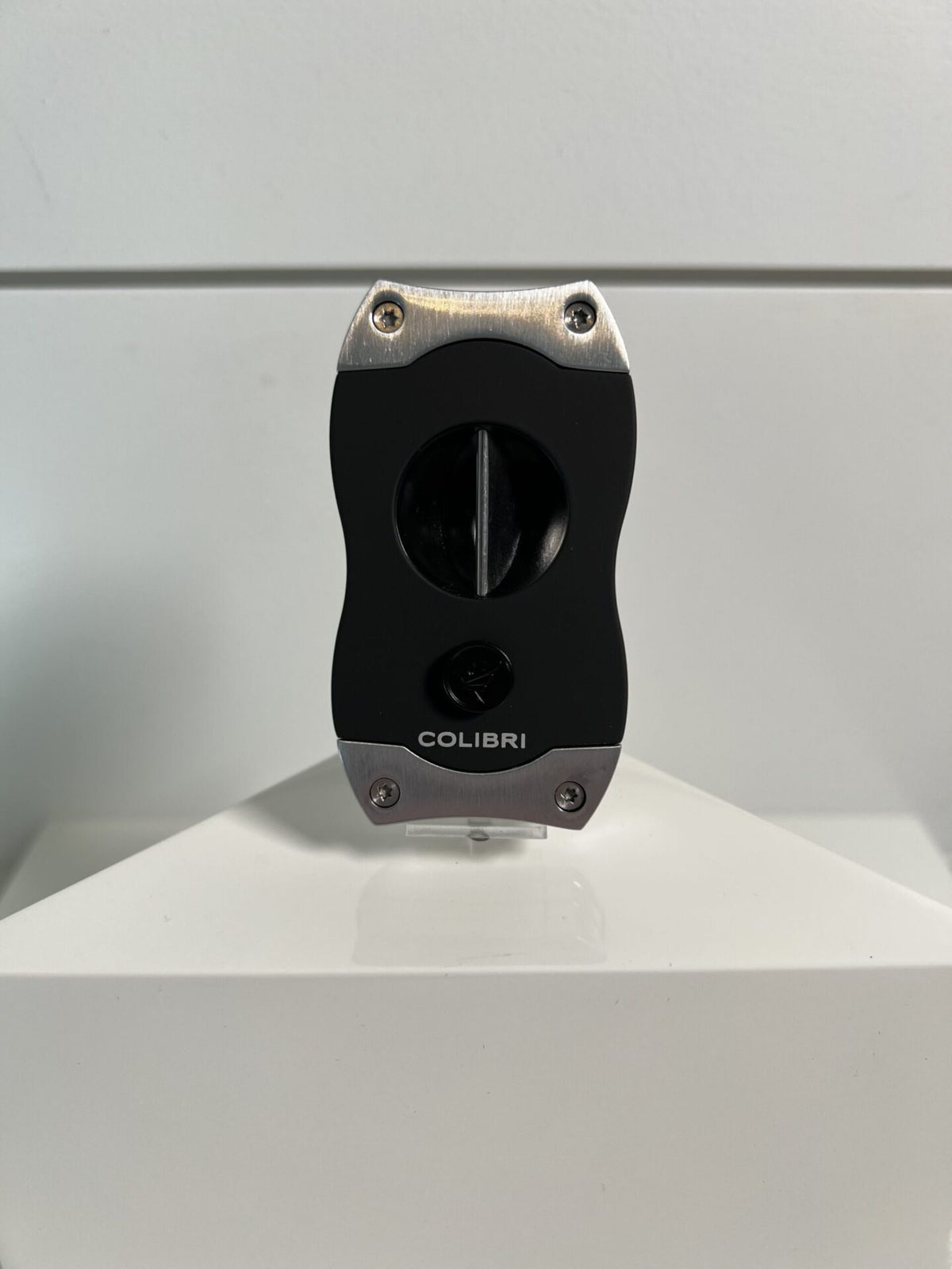 Colibri V-Cut Black/Chrome