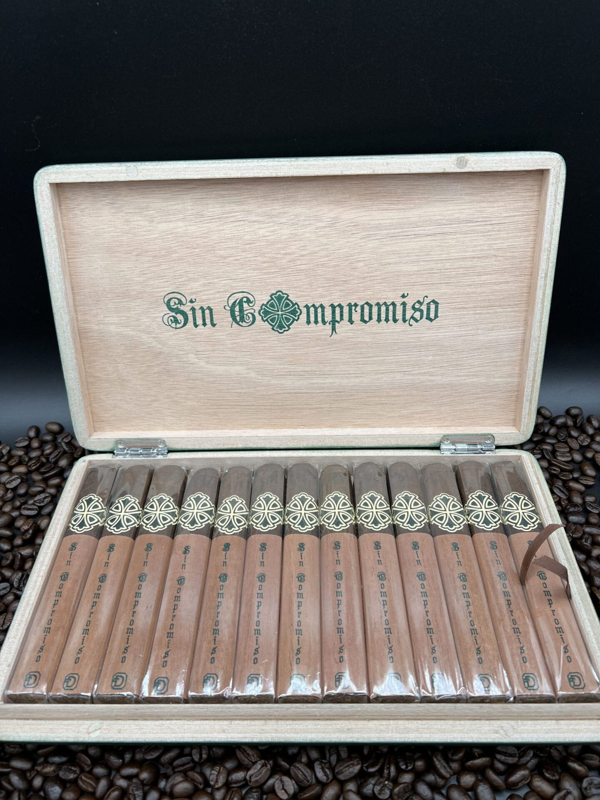 Dunbarton Tobacco &amp; Trust-Sin Compromiso No. 5 Parejo cigars supplied by Sir Louis Cigars