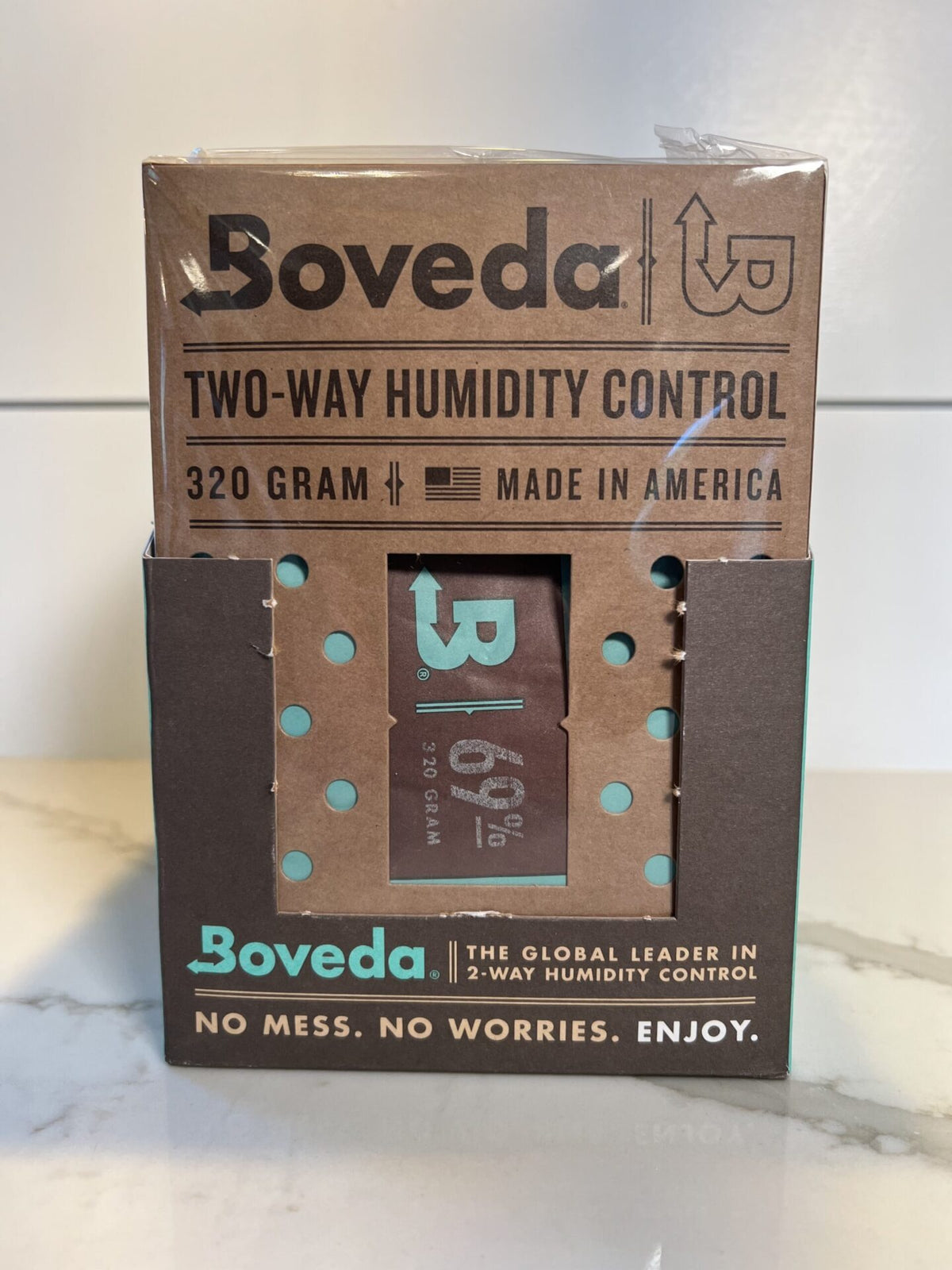 Boveda 320g 69% cigars supplied by Sir Louis Cigars